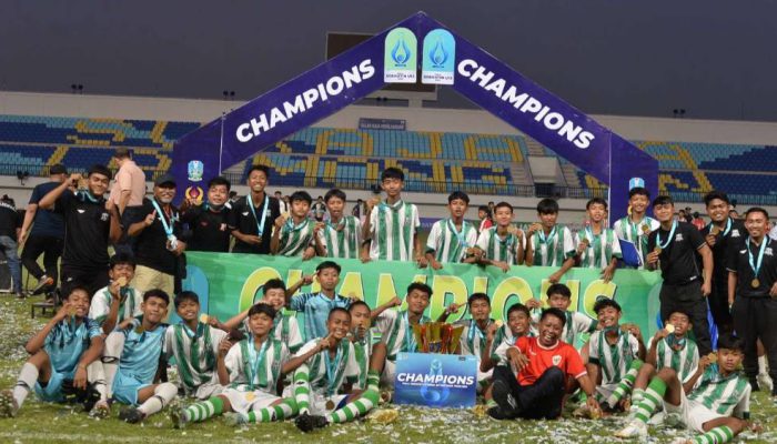 Deltras FC U-15 Sabet Trofi Soeratin Jatim untuk Kedua Kalinya Beruntun