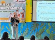Pertamina Patra Niaga Gandeng Mahasiswa PPNS Edukasi Pengolahan Sampah ke Siswa SD di Tuban