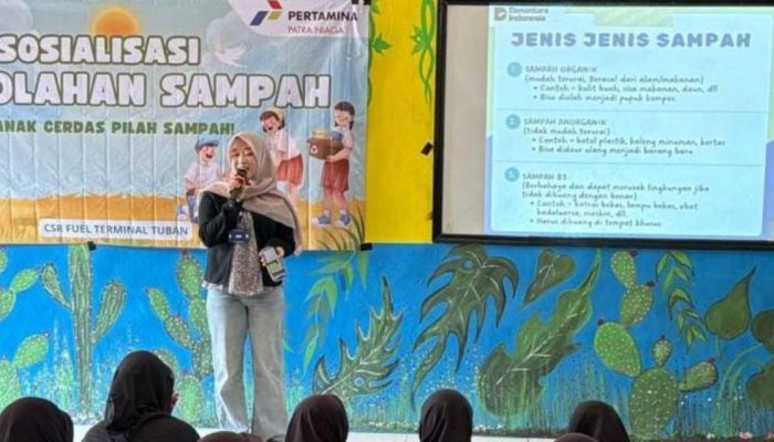 Pertamina Patra Niaga Gandeng Mahasiswa PPNS Edukasi Pengolahan Sampah ke Siswa SD di Tuban