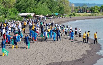 Pemkab Banyuwangi Gelar Aksi Bersih Pantai Seranite pada World Cleanup Day