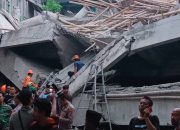 Gedung Ambruk, Santri Ponpes Al Khoziny Sidoarjo Diduga Terjebak Reruntuhan
