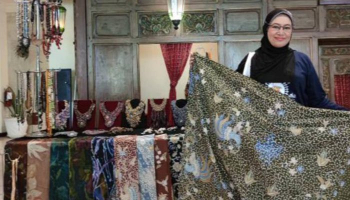 Jalan Kedua dari Sehelai Kain: Kisah Janda Bangkit Berkat Pemberdayaan Pertamina dan Shantika Fashion
