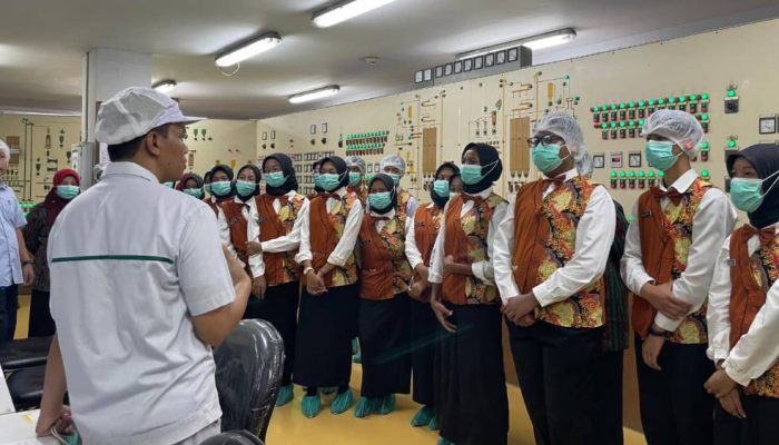 Dukung 420 Siswa Kuliner, Bogasari Tandatangani MoU dengan SMKN 3 Kediri
