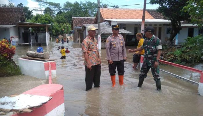 Hujan Deras Guyur Lumajang, Puluhan Rumah di Jatiroto Terendam Banjir Genangan
