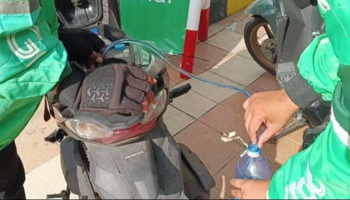Diduga Tak Hanya Pertalite, Motor Ojol di Surabaya Mogok Usai Isi Pertamax