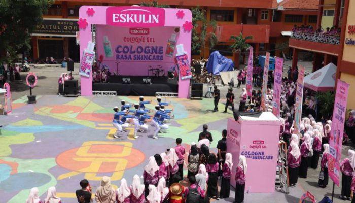 Dukung Pengembangan Remaja, Eskulin Gelar Program “Kelas Wangi” di Sekolah