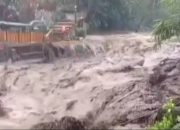 BNPB: Banjir Bandang Menerjang Kawasan Wisata Guci