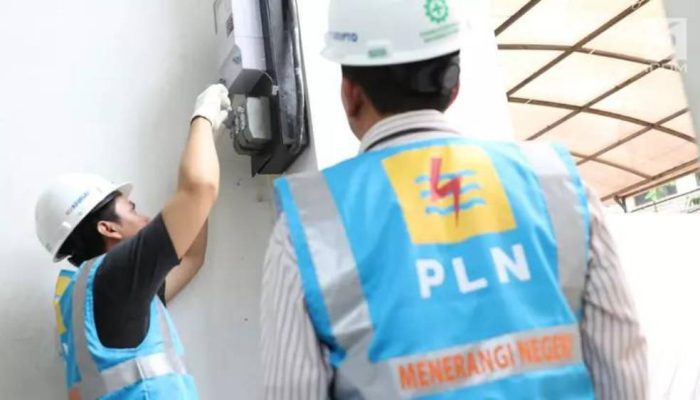 PLN Kerahkan 69 Ribu Personel Jaga Keandalan Listrik di Tengah Cuaca Ekstrem