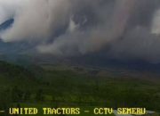 PVMBG Catat Awan Panas Guguran 4 Km di Gunung Semeru