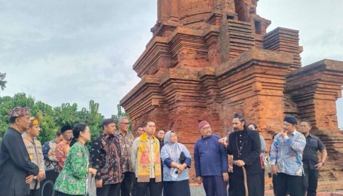 Menbud Fadli Zon Dorong Candi Jabung Jadi Ekosistem Budaya Berkelanjutan