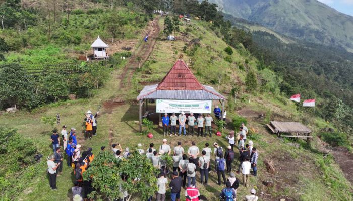 JTI Indonesia Dukung Aksi Pelestarian Lingkungan di Kawasan Hulu Gunung Arjuna
