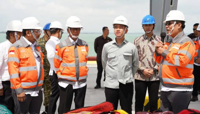 Wapres Gibran Apresiasi Pengembangan Dermaga SIG di Tuban