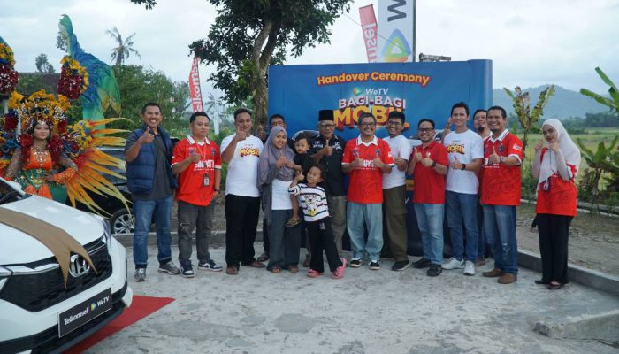 Hobi Streaming Dracin, Dua Warga Jatim Menang Mobil dari Program Telkomsel–WeTV