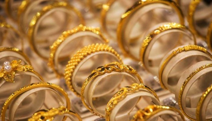 Harga Emas Perhiasan Hari Ini Turun, Simak Rinciannya di Laku Emas dan Raja Emas