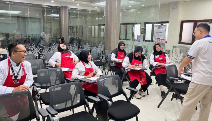 Bogasari Dorong Inovasi Kuliner Berbasis Pangan Lokal melalui Pelatihan Guru SMKN 3 Kediri