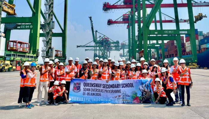 Terminal Teluk Lamong Tunjukkan Keunggulan Green & Smart Port kepada Siswa Singapura