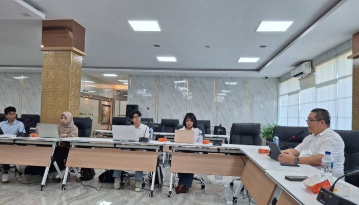 TPS Beri Kuliah Umum Mahasiswa UNAIR, Bahas Pentingnya Internal Control dalam Laporan Keuangan