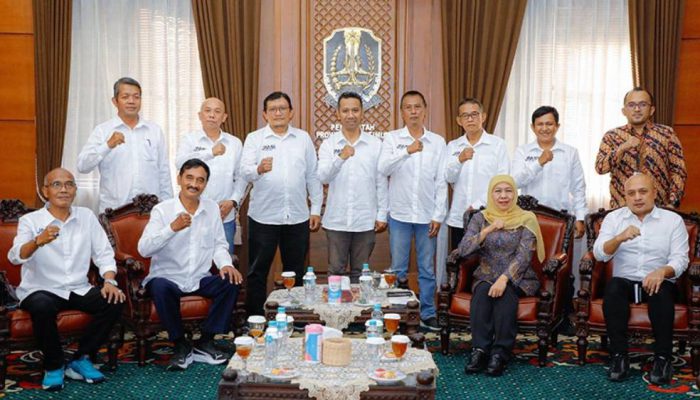 Gubernur Khofifah Terima Pengurus JMSI Jatim di Kantornya