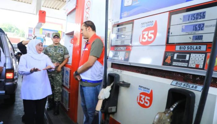 Khofifah Pastikan Pasokan Biosolar di Jawa Timur Aman dan Mencukupi