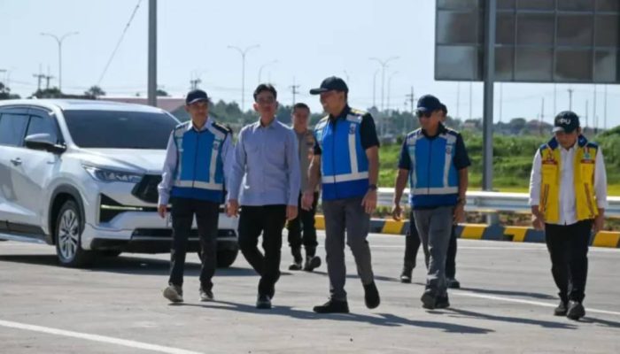 Tinjau Tol Prosiwangi, Wapres Gibran Perkuat Komitmen Bangun Konektivitas Jawa Timur