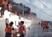 KMP Mutiara Santosa 2 Terbakar di Perairan Utar Sumenep, Tim SAR Lakukan Evakuasi 250 Penumpang