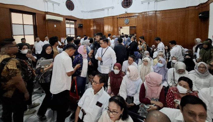 Sidang Dugaan Korupsi Pelindo, Puluhan Pegawai Datangi PN Surabaya
