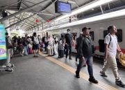 Mobilitas Naik, 162 Ribu Pelanggan Gunakan Kereta Api di Daop 8 Surabaya