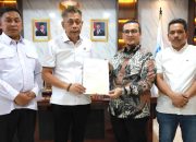 Pemkab Mamuju Tengah Serahkan Sertifikat Lahan untuk Pembangunan Sekolah Rakyat