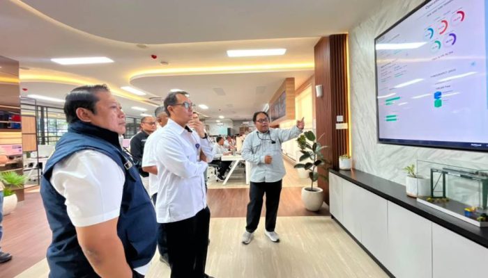 Tinjau Green Port dan Digitalisasi, Staf Ahli Kemenhub Apresiasi Langkah PT Terminal Teluk Lamong Menuju NZE 2060