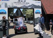 UMC Suzuki Serahkan Unit Perdana XL7 Terbaru di Surabaya, Varian Alpha Hybrid Jadi Favorit