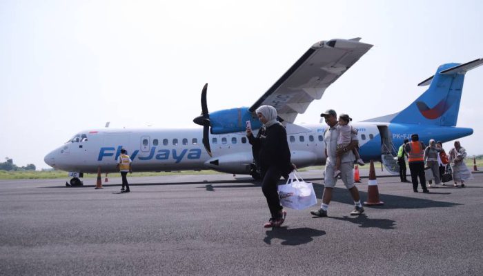 Abu Anak Krakatau Meluas, Pendapatan Maskapai Terancam Tergerus
