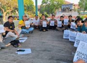 Gelar Doa Bersama di Alun-Alun Bondowoso, Jurnalis dan Polisi Solidaritas untuk Korban Krakatau