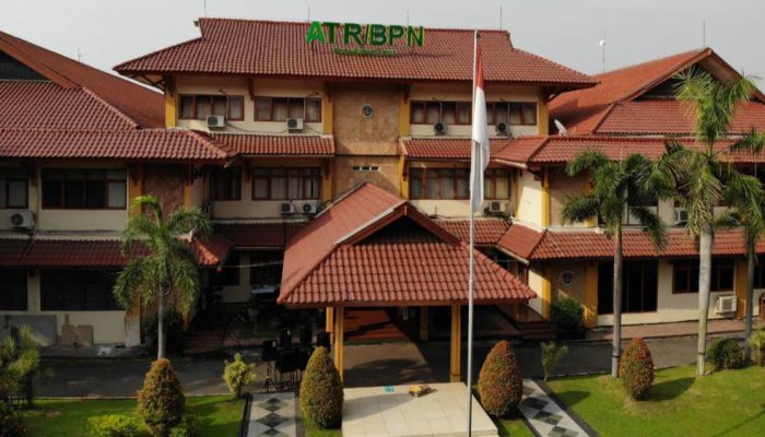 Terkait Dugaan Korupsi HGB, KPK Geledah Kantor BPN Jatim di Surabaya