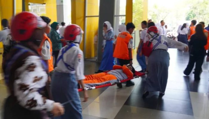 Gerakan Seribu Siswa ITS, Perkuat Kesiapsiagaan Bencana Sejak Dini